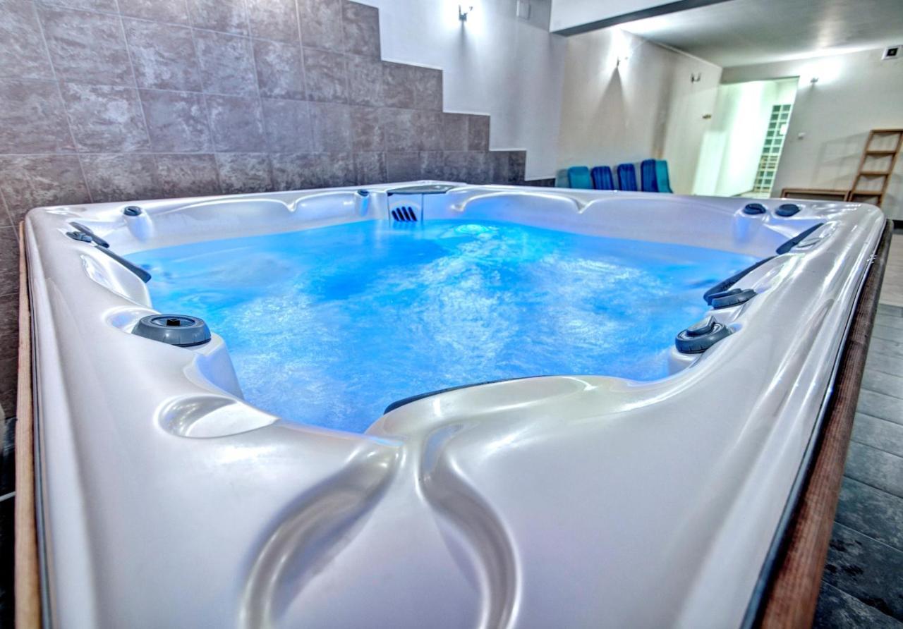 Pod Nosalem & Sauna,jacuzzi Apartment *